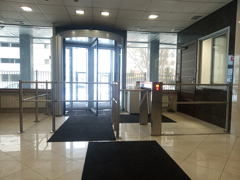 проходная антипаника с турникетом-триподом